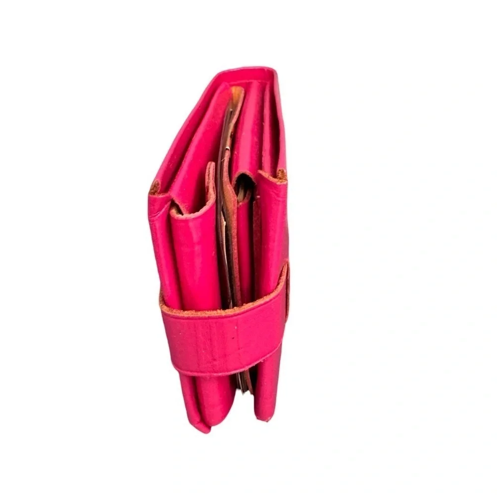 Small Vintage Aristocrat Fifth Avenue Compact Hot Pink Wallet VGUC